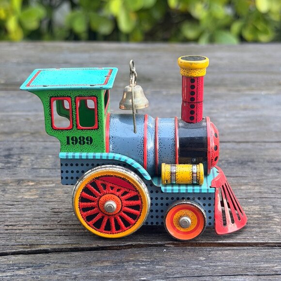 Vintage 1989 & 1998 Hallmark Train 25TH Anniversary Ornament "TIN LOCOMOTIVE" - Picture 3 of 13